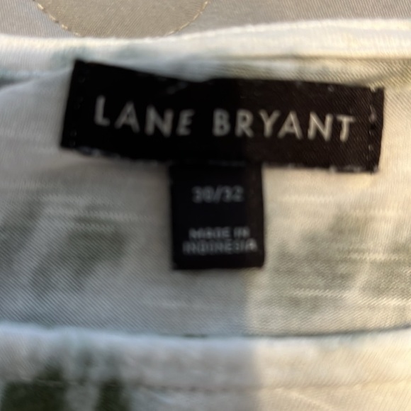 Lane Bryant Peekaboo Shoulder Top Size 30/32 - Picture 7 of 7